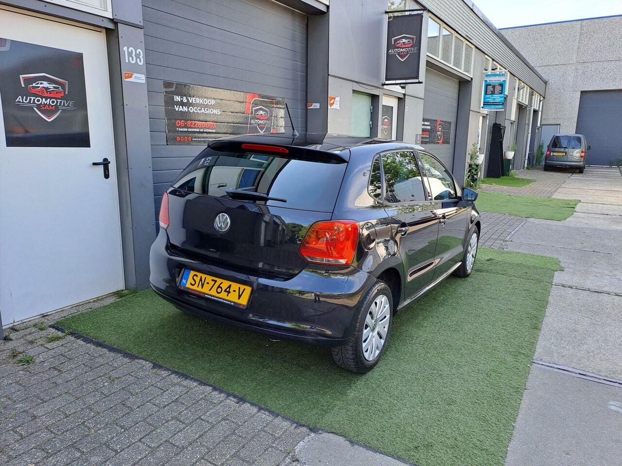 Volkswagen Polo - 1.2-12V Zwart 5DRS Airco Style uitvoering - AutoWereld.nl