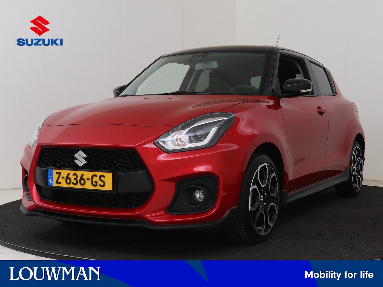 Suzuki Swift - 1.4 Sport Smart Hybrid | Parkeersensoren | 17'' LM velgen | Privacy glass - AutoWereld.nl