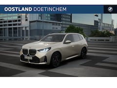 BMW X3 - xDrive30e M Sport Automaat / Panoramadak / Trekhaak / Sportstoelen / Parking Assistant Pro
