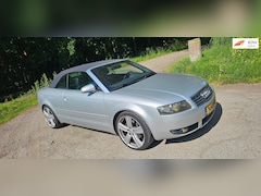 Audi A4 Cabriolet - 2.4 V6 automaat dealer facturen