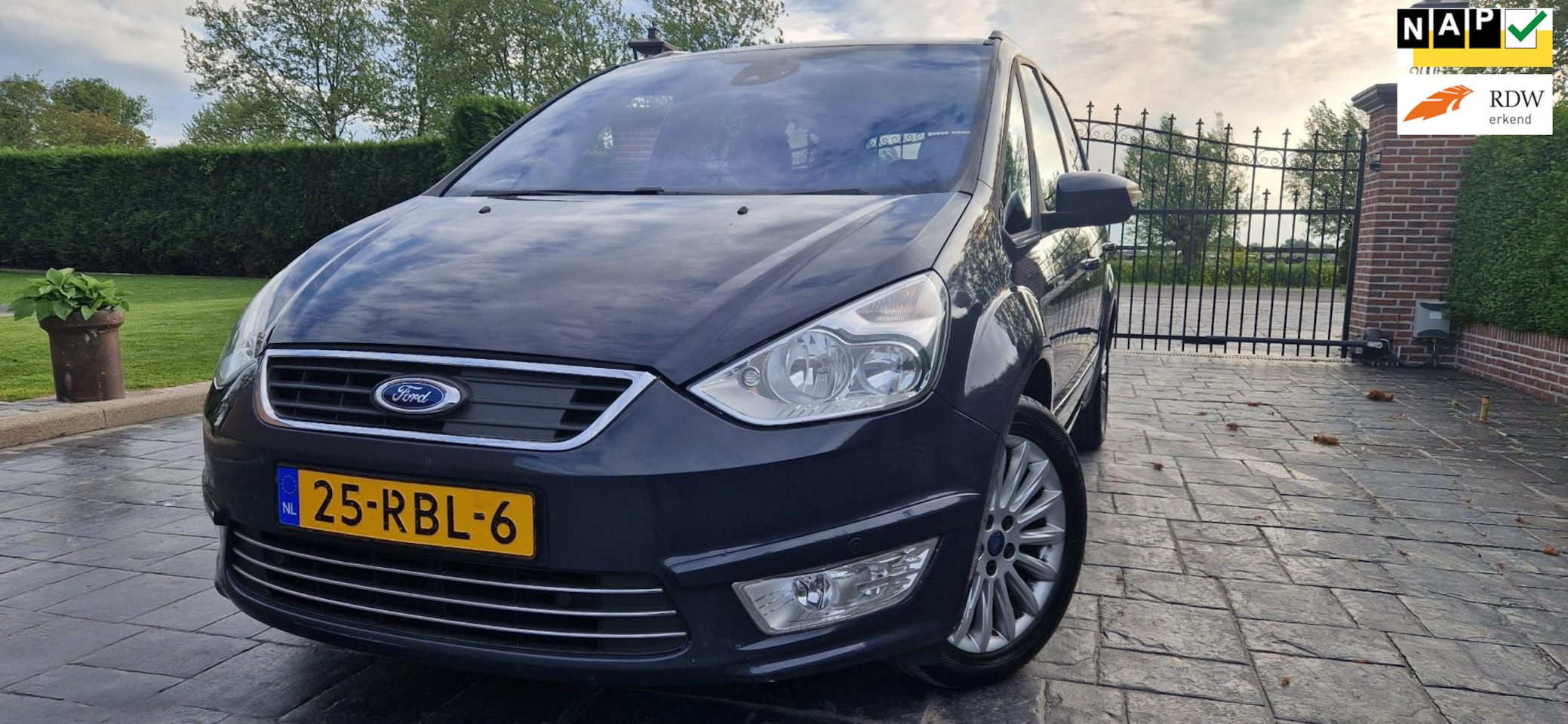 Ford Galaxy - 1.6 SCTi Titanium 160 pk 7 persoons 1e Eig Nw APK Inruil mogelijk ACC ECC NAVI Pano Leder - AutoWereld.nl