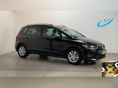 Volkswagen Golf Sportsvan - 1.4 TSI DSG Highline Stoelverwarming Parkeersensoren Navigatie