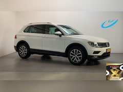 Volkswagen Tiguan - 1.5 TSI Comfortline Business Navigatie Parkeersensoren DAB+ App-Connect