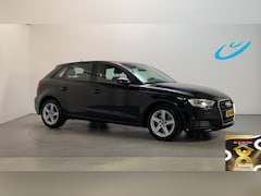 Audi A3 Sportback - 1.0 TFSI 116pk 6-bak Airco Navigatie Parkeersensoren