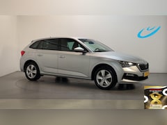 Skoda Scala - 1.0 TSI 116pk 6-bak Sport Business Virtual Cockpit Stoelverwarming Parkeersensoren Navigat
