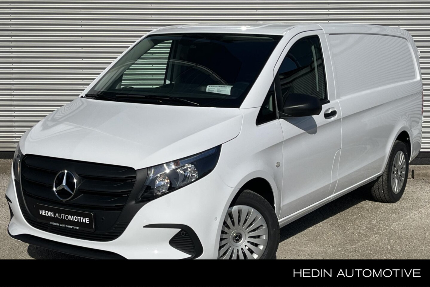 Mercedes-Benz Vito - 114 L2 Automaat Pro | Trekhaak | Parkeerpakket met achteruitrijcamera | Smartphone Integra - AutoWereld.nl
