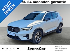 Volvo XC40 - 2.0 B4 Plus Dark | Trekhaak | Stoelverwarming | Harman/Kardon Audio | Parkeercamera |