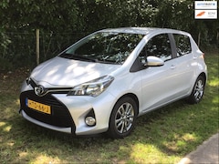Toyota Yaris - 1.0 VVT-i Aspiration airco, lage kmstand