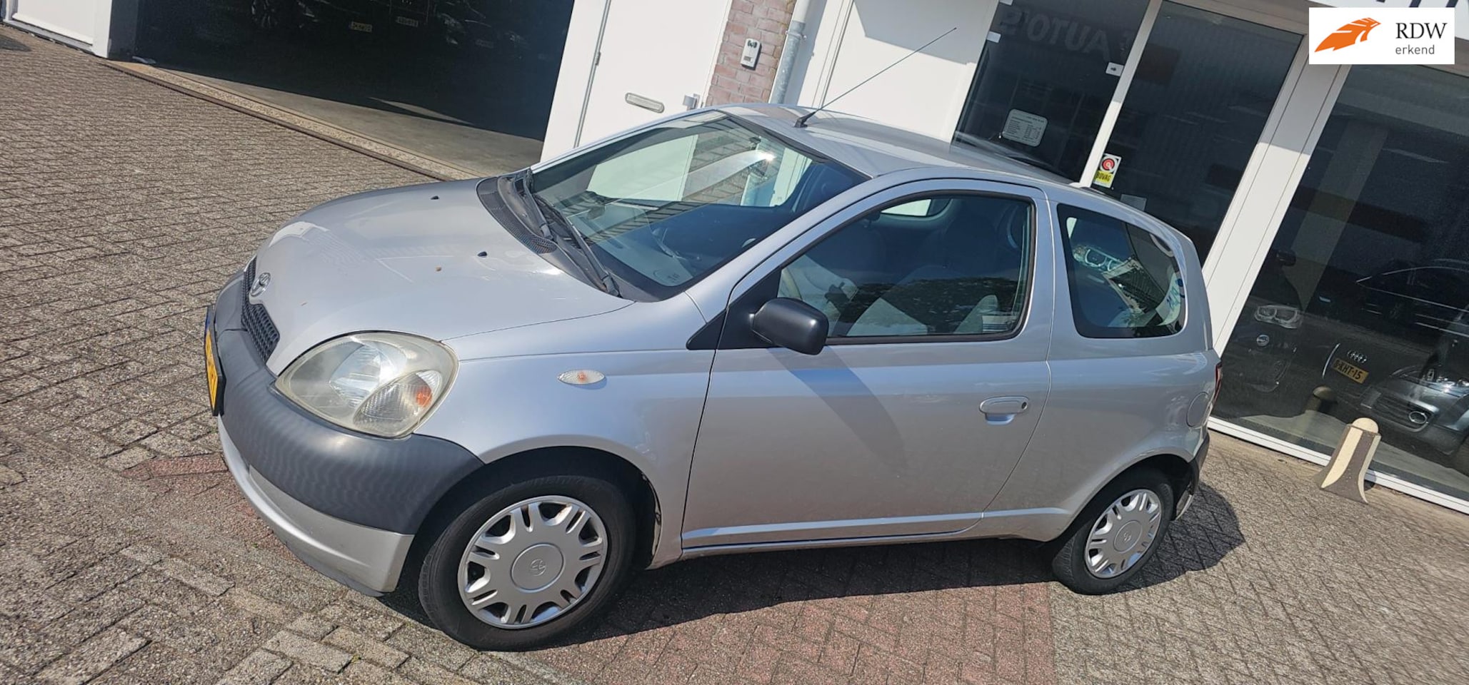 Toyota Yaris - 1.0-16V VVT-i YORIN nieuwe apk lage kms - AutoWereld.nl