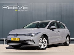 Volkswagen Golf - 1.0 eTSI Life Automaat | Carplay | LED | Adaptive Cruise | Moonstone Grey | Sfeerverlichti