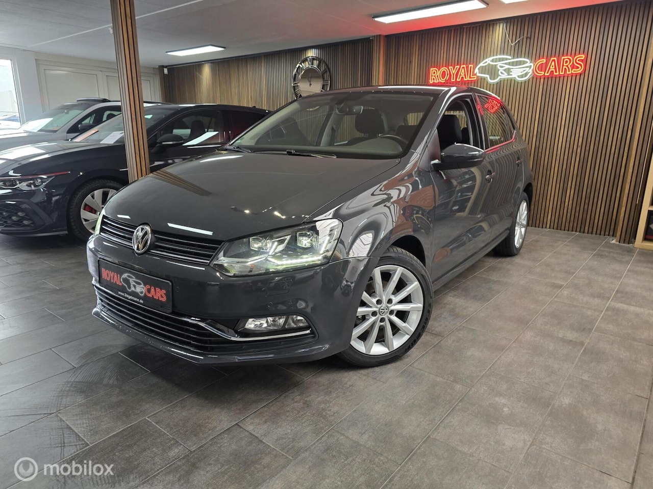 Volkswagen Polo - 1.2 TSI Highline/ Nardo Grey/ Navi/ Led koplamp - AutoWereld.nl