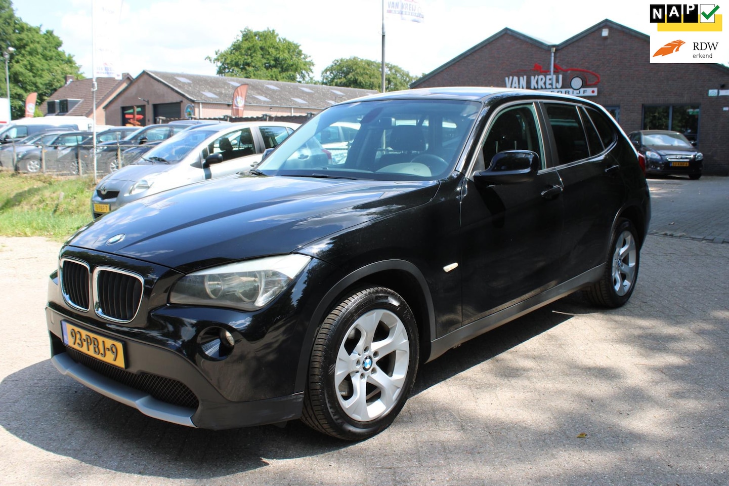 BMW X1 - sDrive18i Executive SDrive18i Executive, Automaat, Navi, Trekhaak, Clima, Cruise, Nap - AutoWereld.nl