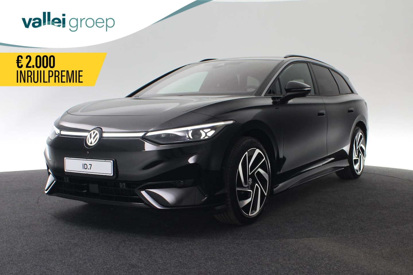 Volkswagen ID.7 Tourer - Pro Business 77 kWh 210 kW / 286 pk | IQ Light | 360 Camera | HUD | Keyless | Side Assist - AutoWereld.nl