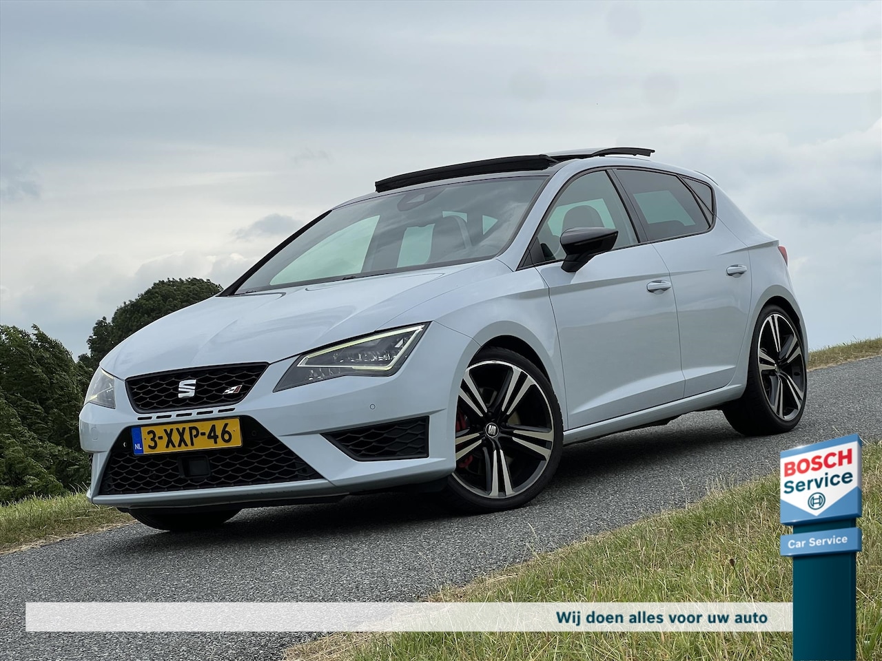 Seat Leon - 2.0 TSI Cupra 420PK / Pano / Schaalstoelen / Custom Exhaust / Hertz Soundsysteem / Org NL - AutoWereld.nl