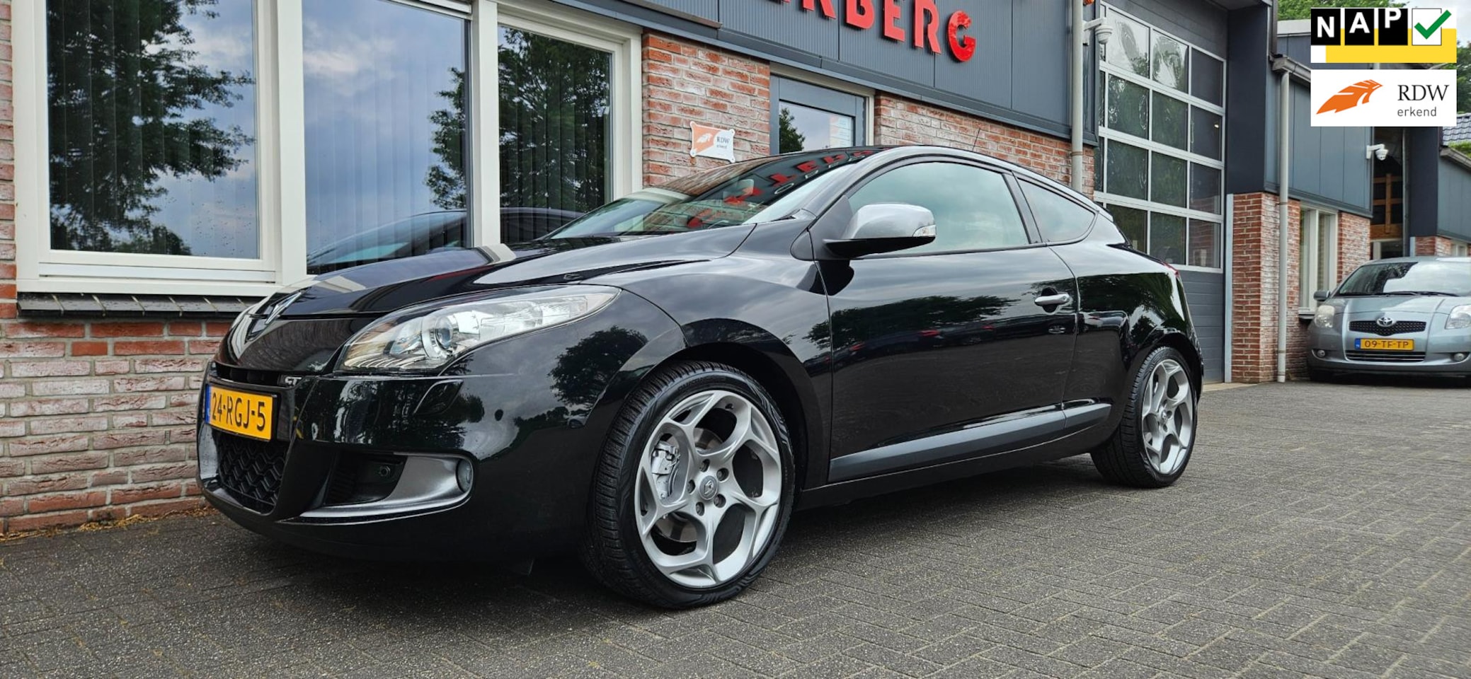 Renault Mégane Coupé - 2.0 TCe GT 180PK! Xenon! Panoramadak! Leuke/Nette Auto! Airco/Clima! Cruise Control! - AutoWereld.nl