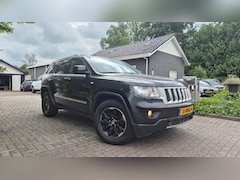 Jeep Grand Cherokee - 3.0 CRD Overland PANO-LEDER-BJ 2011