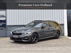 BMW 3-serie Touring - 330e xDrive M-Sport 292 Pk Dravit Grijs Metallic Pano Memory Head-Up Leder Keyless Trekhaa