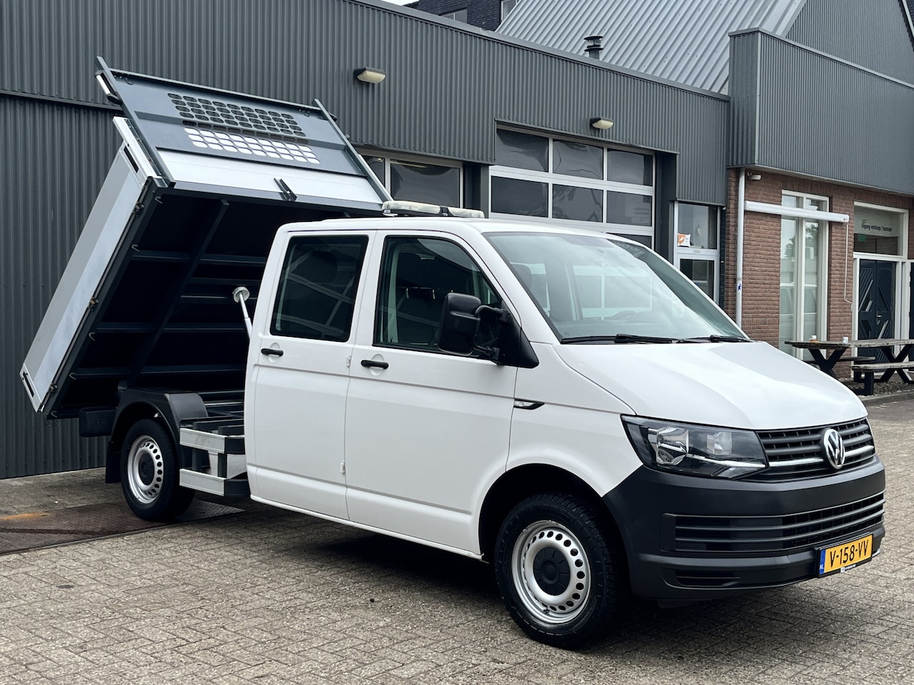 Volkswagen Transporter - 2.0 TDI L2H1 DC Euro 6 Pick up Kipper Dubbele cabine open laadbak met Airco Trekhaak 2200k - AutoWereld.nl