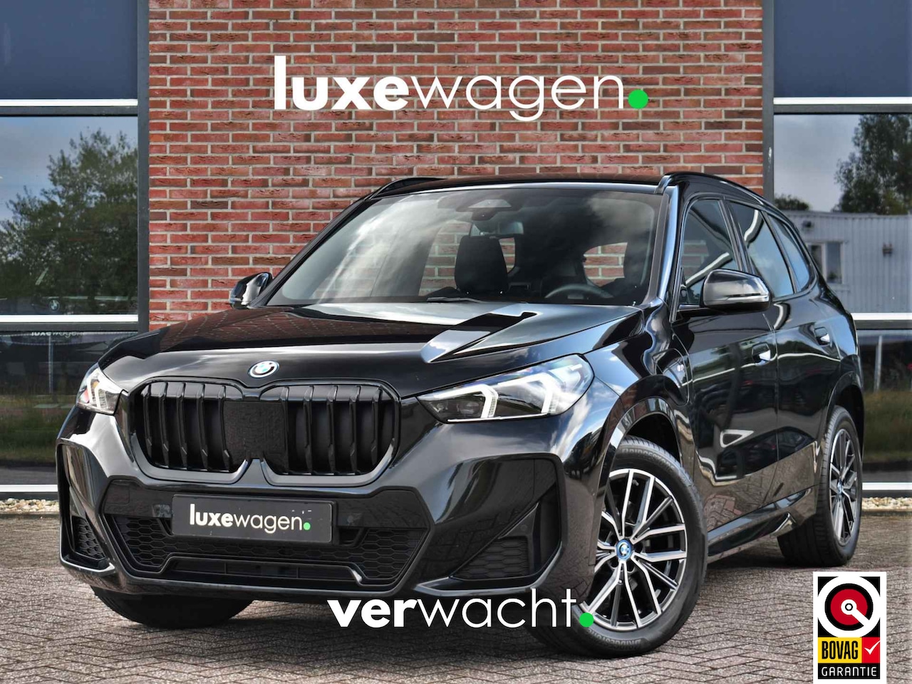 BMW X1 - xDrive25e M-Sport Pano 360 HUD Adp-onderstel Shadowline - AutoWereld.nl