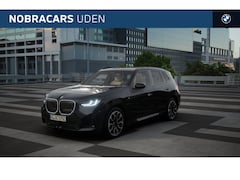 BMW X3 - xDrive30e M Sport Automaat / Panoramadak / Trekhaak / Sportstoelen / Adaptieve LED / Comfo
