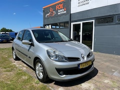 Renault Clio - 1.4-16V Dynam.Luxe / Nieuw koppeling bij aflevering incl. grote
