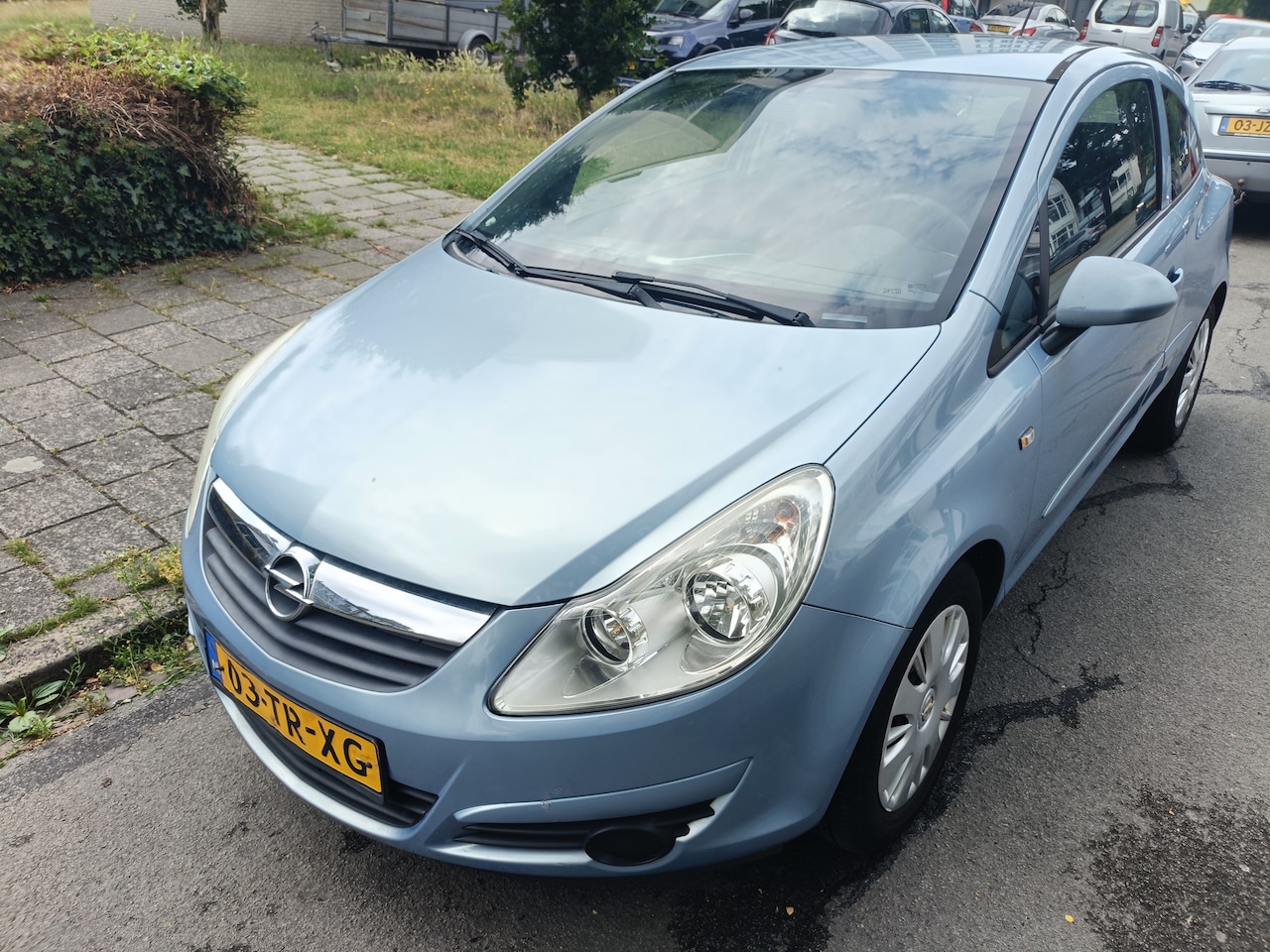 Opel Corsa - 1.2-16V Enjoy - AutoWereld.nl