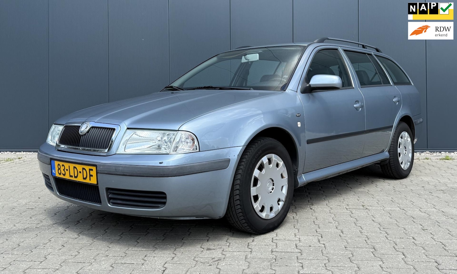 Skoda Octavia Combi - 1.6 Comfort Airco Cruise APK NAP - AutoWereld.nl