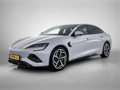 BYD Seal - Design RWD 83 kWh | 19" LMV | 313 PK | Panorama dak | Stoel verwarming/ventilatie |