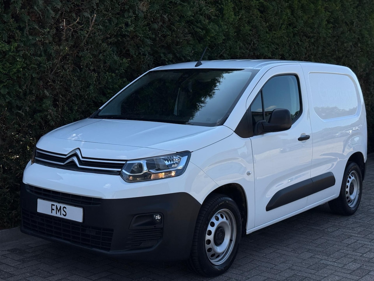 Citroën Berlingo - 1.2 PureTech CarPlay Camera BTW - AutoWereld.nl