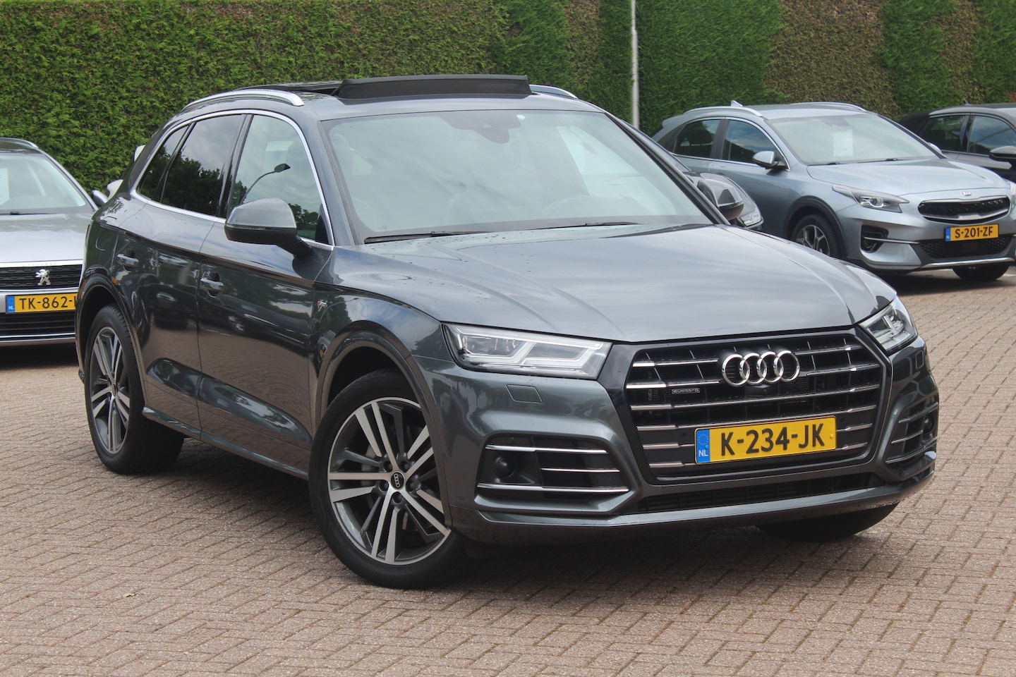 Audi Q5 - 55 TFSI e quattro Competition / Panoramadak / 360Camera / Luchtvering / RS Stoelen / 21'' - AutoWereld.nl