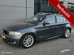 BMW 1-serie - 118i M Sport Schuifdak/Stoelverwarming/6 bak