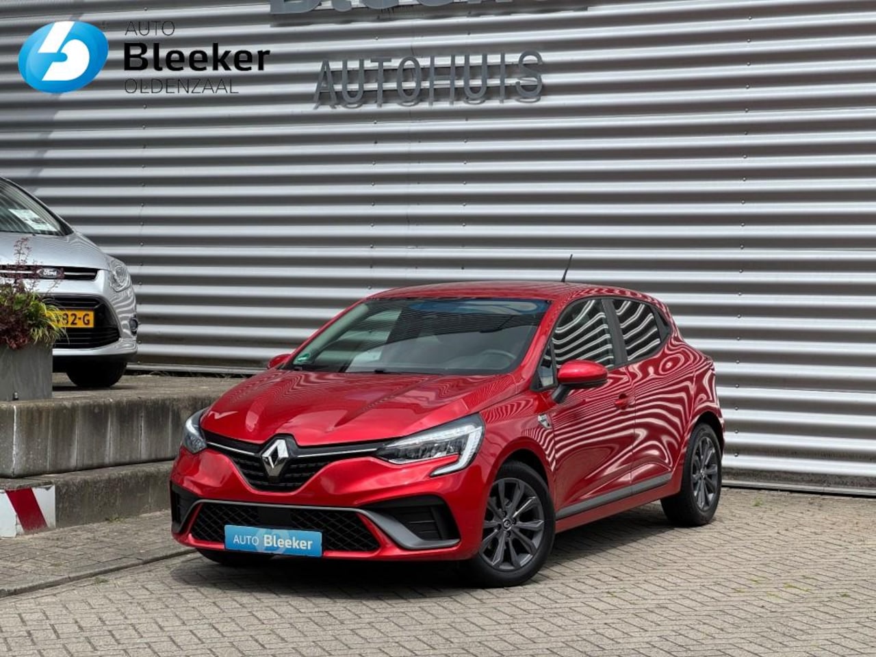 Renault Clio - 1.0 TCe R.S. Line Carplay Navi Led Cruise Clima PDC RS - AutoWereld.nl