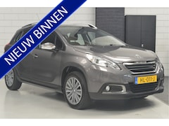 Peugeot 2008 - 1.2 PureTech Active // AIRCO // NAVI // CRUISE // PANO // ZATERDAG 28-6 VANAF 12:30 GESLOT