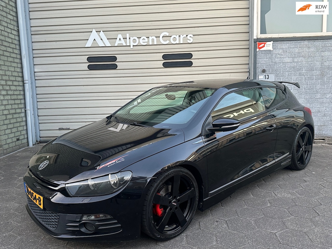 Volkswagen Scirocco - 1.4 TSI Highline Airco / Stoelverwarming / PDC / 19'' LM Velgen / Lederen stoelen - AutoWereld.nl