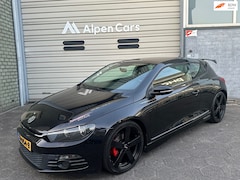 Volkswagen Scirocco - 1.4 TSI Highline Airco / Stoelverwarming / PDC / 19'' LM Velgen / Lederen stoelen