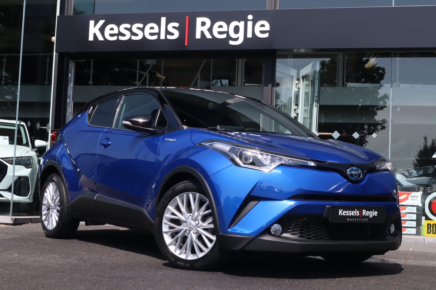 Toyota C-HR - 1.8 Hybrid Bi-Tone Leer Navi Camera - AutoWereld.nl
