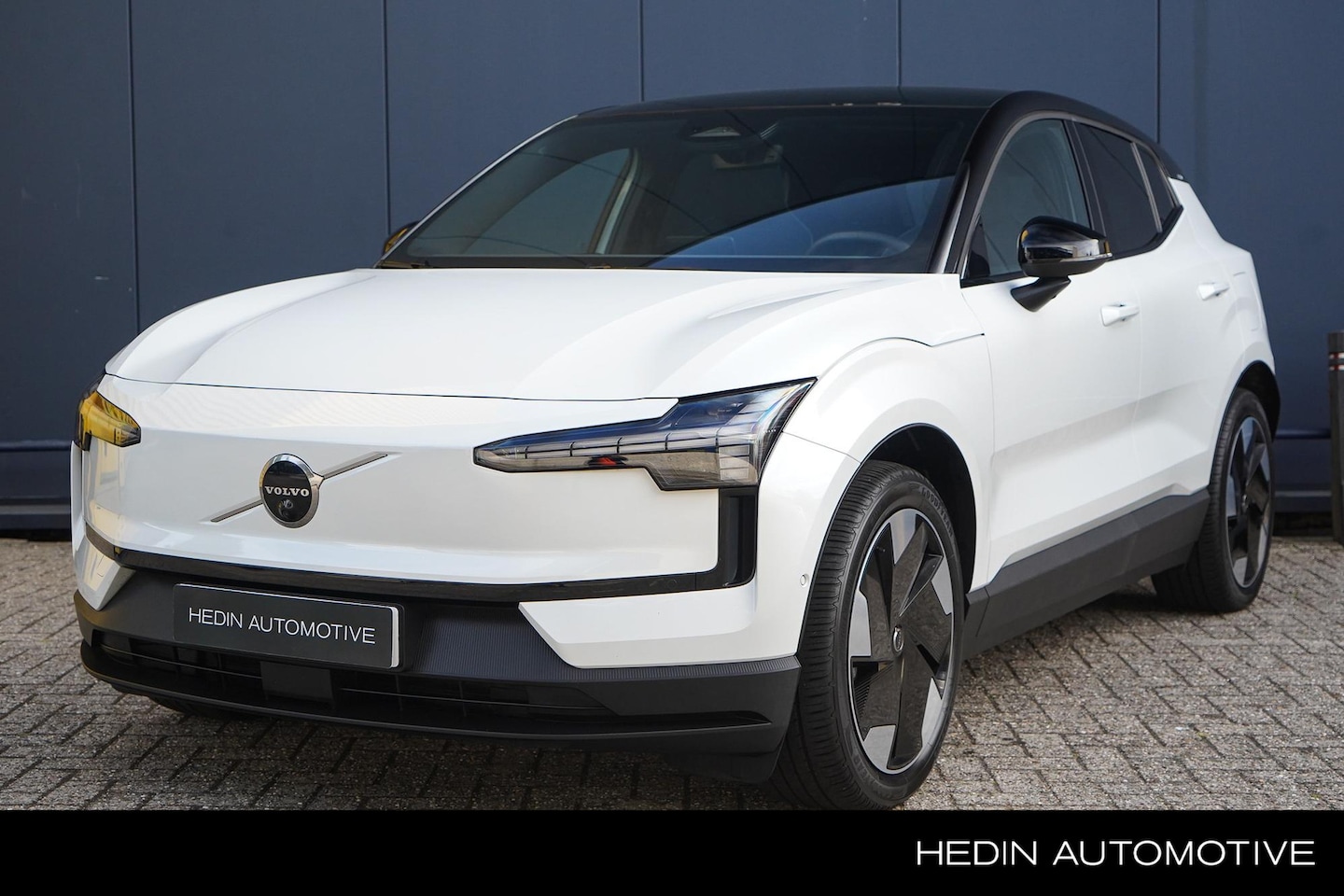 Volvo EX30 - Twin Motor Performance Ultra | Stuur- stoelverwarming | 360 camera | Harman/Kardon | Elekt - AutoWereld.nl