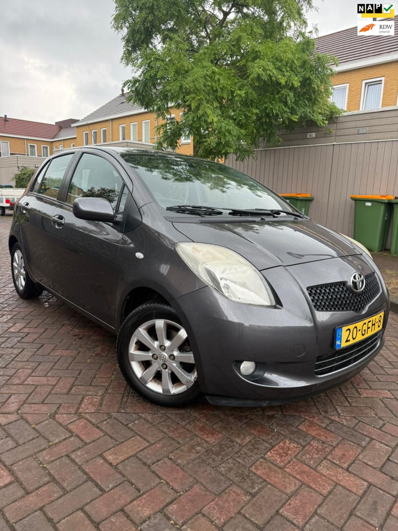 Toyota Yaris - 1.3 VVTi Executive 1.3 VVTi Executive * Nette Auto* - AutoWereld.nl