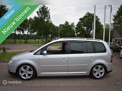 Volkswagen Touran - 1.6-16V FSI Sport|2004|Clima|Cruise