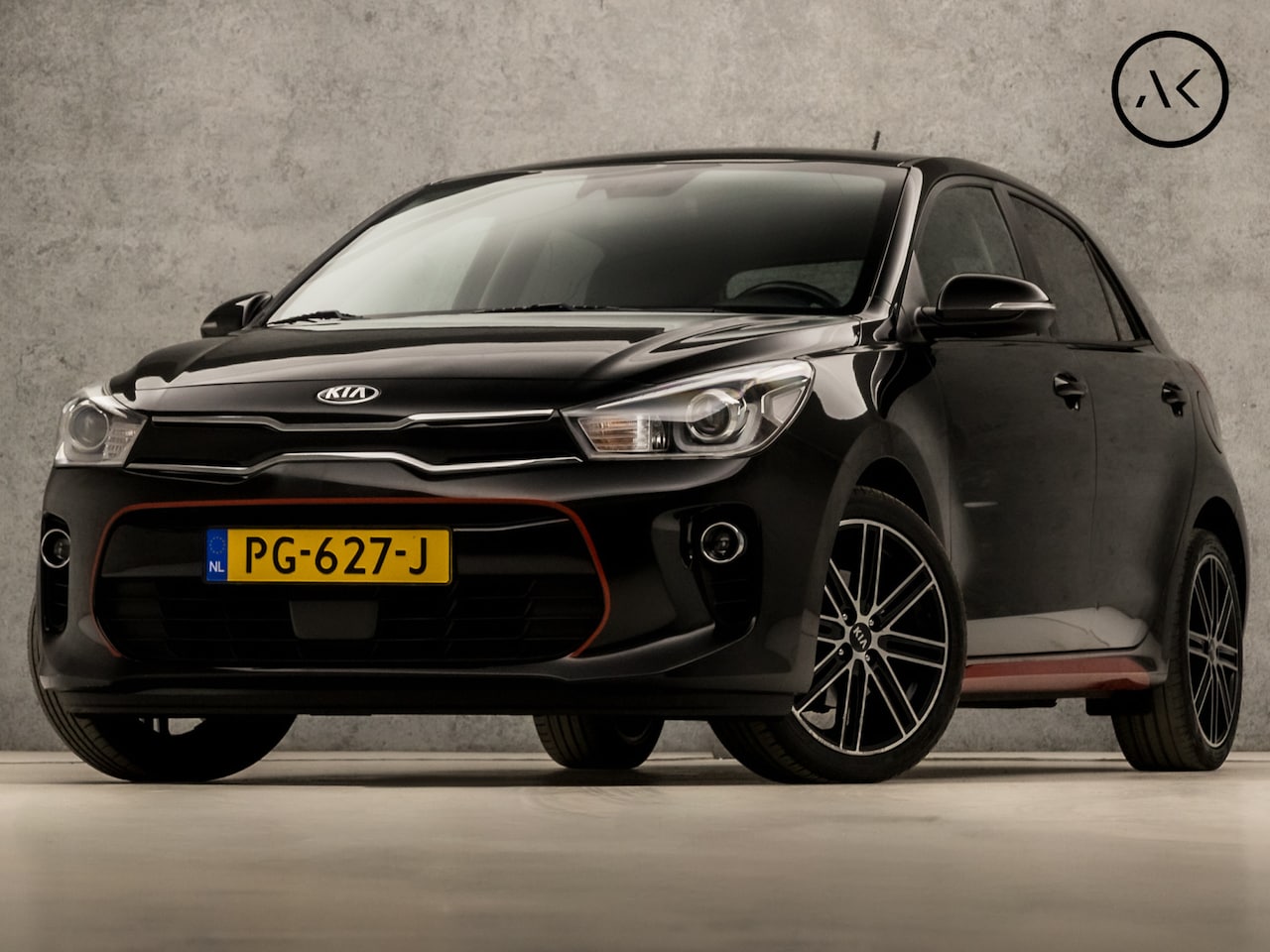 Kia Rio - 1.0 TGDI Dynamic Sport (APPLE CARPLAY, NAVIGATIE, CAMERA, GETINT GLAS, SPORTSTOELEN, PARKE - AutoWereld.nl