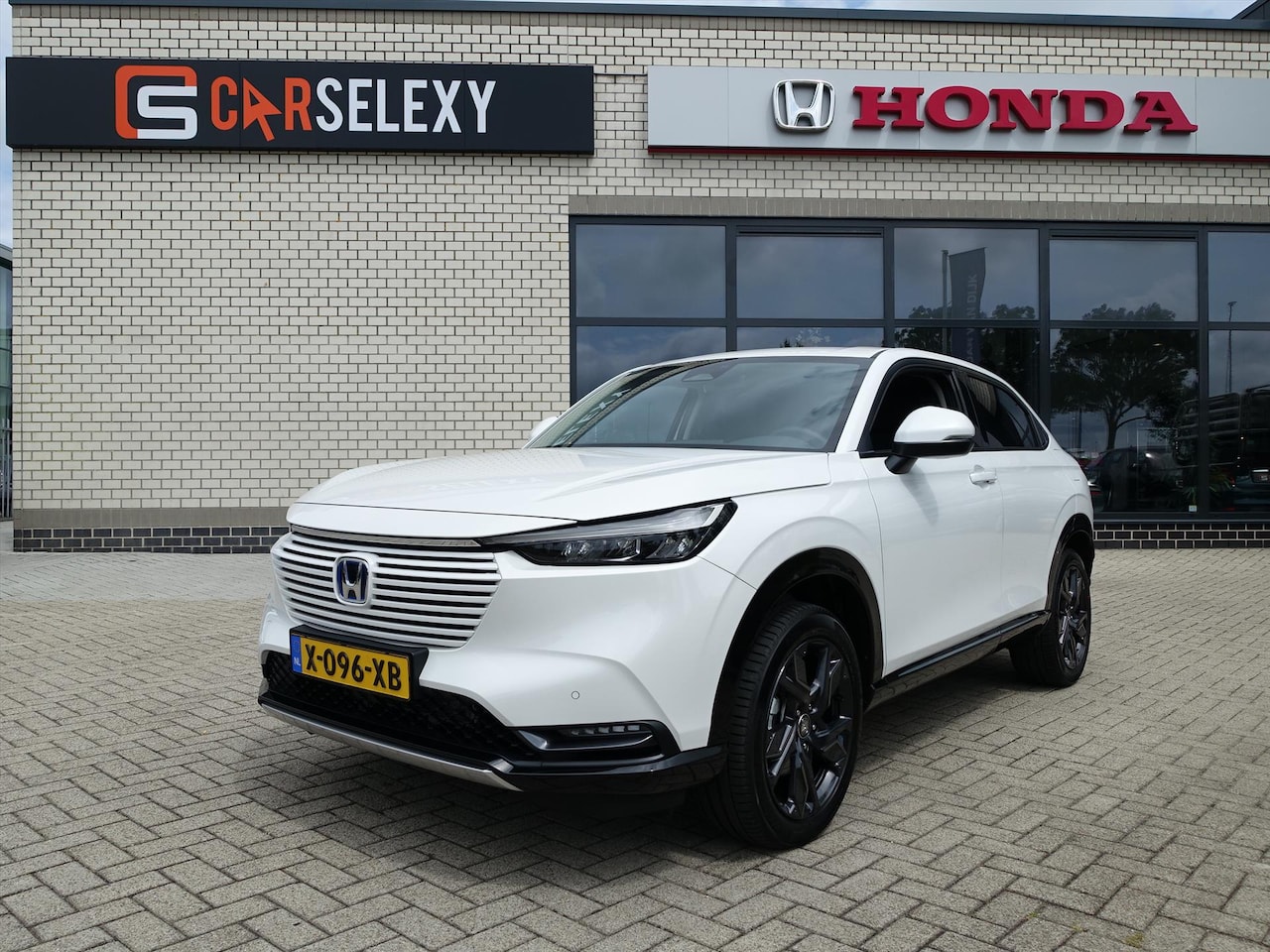 Honda HR-V - 1.5 i-MMD 131pk CVT Advance Zwarte 18 INCH Privacy Glas - AutoWereld.nl