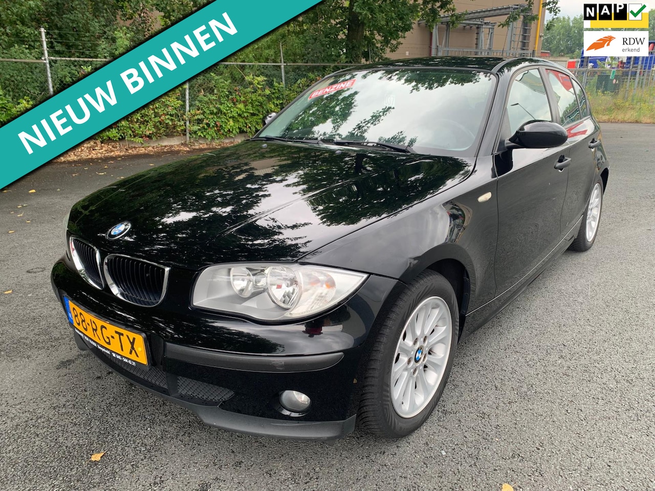 BMW 1-serie - 118i ZEER NETTE AUTO RIJDT EN SCHAKELT TOP - AutoWereld.nl
