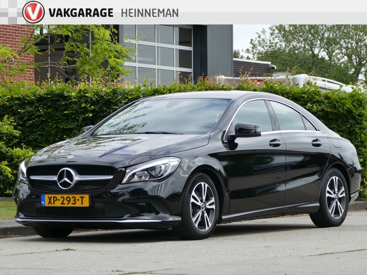 Mercedes-Benz CLA-Klasse - 180 Ambition AUTOMAAT | LED koplampen | achteruitrijcamera | navigatie - AutoWereld.nl