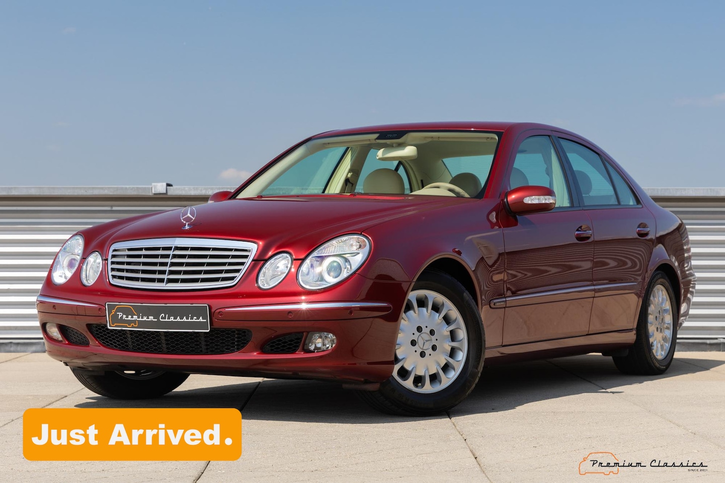 Mercedes-Benz E-klasse - 320 Elegance W211 | 99.000KM | ABC-Suspension | Seat Ventilation | 1st Swiss Owner - AutoWereld.nl