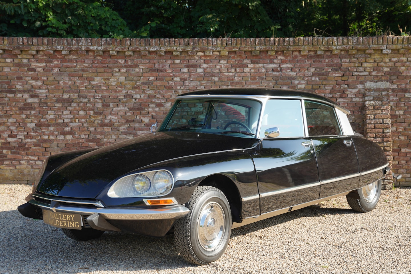 Citroën DS - 23 Pallas "Original paint - 56.000 kms" In exceptional state of preservation, First paint - AutoWereld.nl