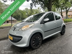 Peugeot 107 - 1.0-12V / Nieuwe APK /Dealer onderhouden /blueth