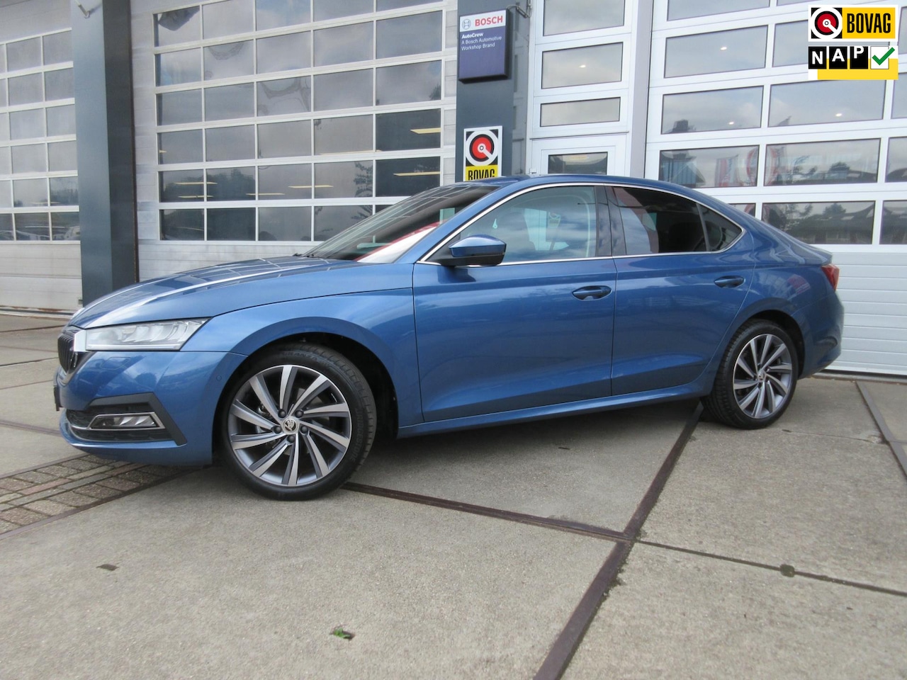Skoda Octavia - 1.0 e-TSI Business Edition Plus 1.0 e-TSI Business Edition Plus / VOL OPTIES - AutoWereld.nl