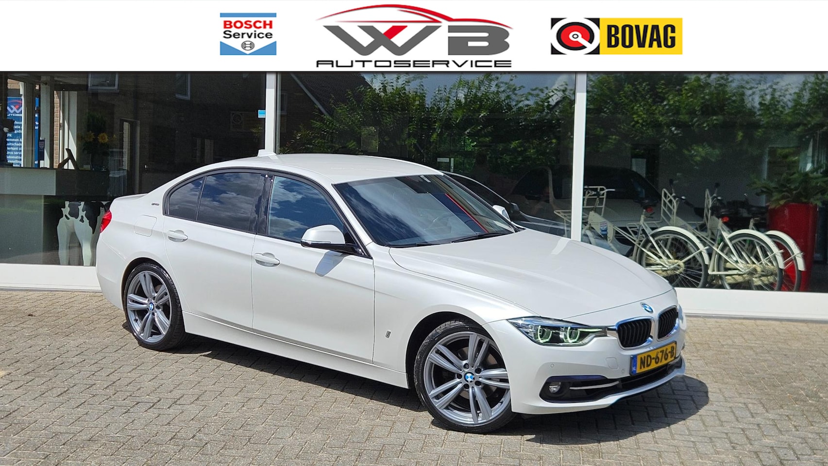 BMW 3-serie - 330e High Executive I Leder I Navi I Xenon - AutoWereld.nl