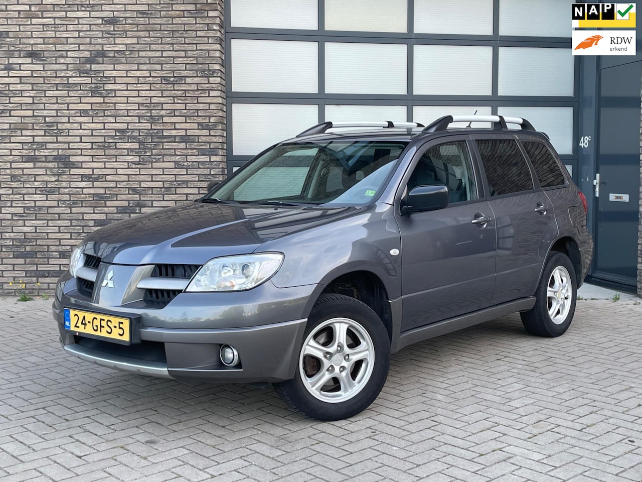 Mitsubishi Outlander Sport - 2.0 Travel | Trekhaak | APK 26-04-2026 | Climate Control |Origineel Nederlands | Centrale - AutoWereld.nl