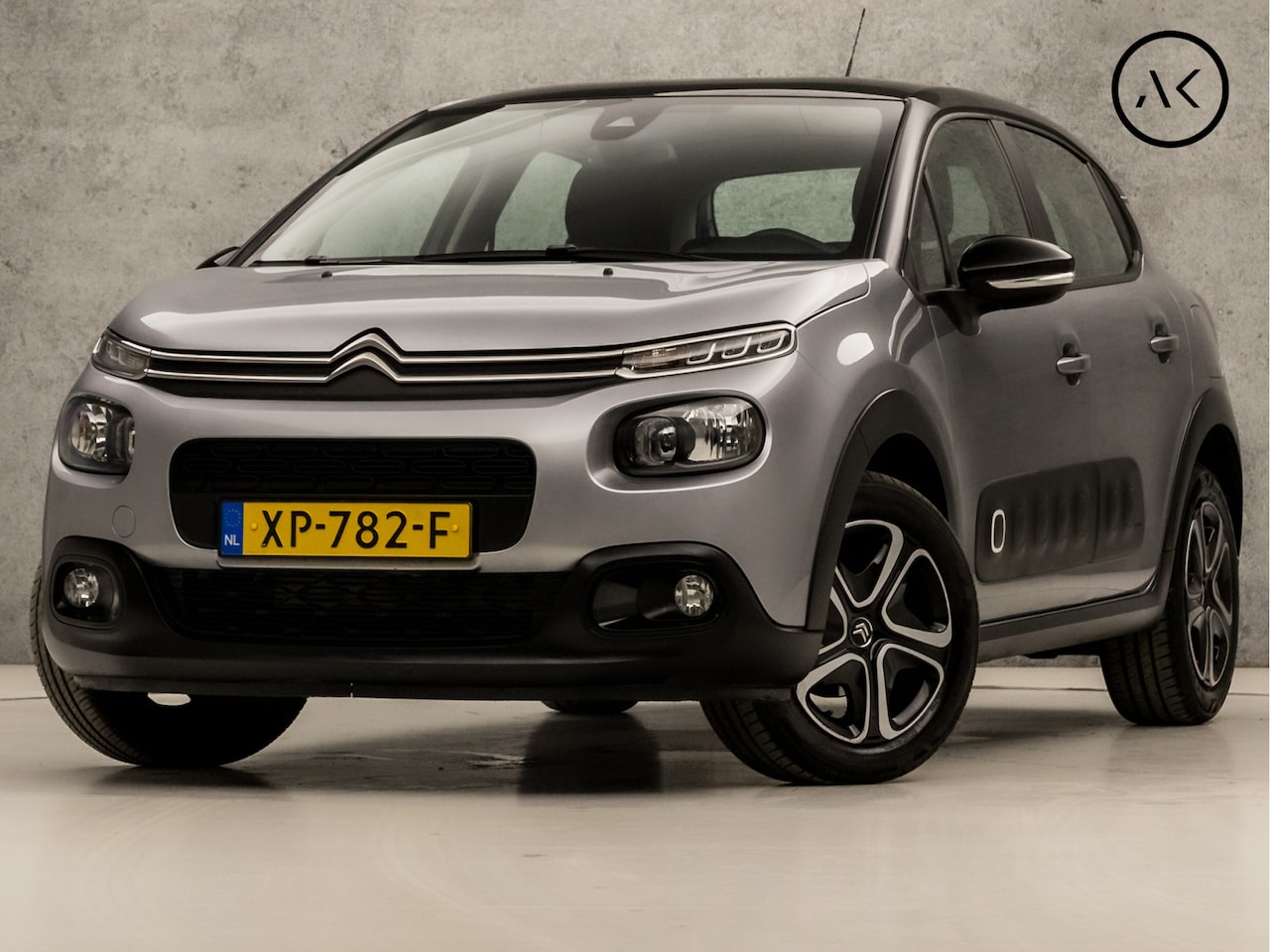 Citroën C3 - 1.2 PureTech Sport (APPLE CARPLAY, GROOT NAVI, LM VELGEN, CRUISE, SPORTSTOELEN, PARKEERSEN - AutoWereld.nl